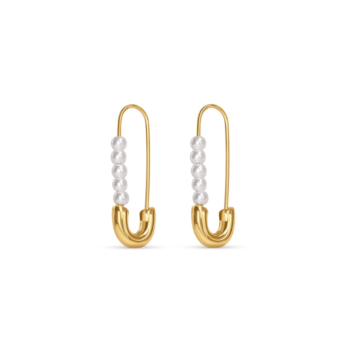 Trendige Sicherheitsnadel-Ohrringe aus 316L Edelstahl, 18k vergoldet, mit weiẞen Perlen. Moderner, wasserfester Schmuck für Damen. 