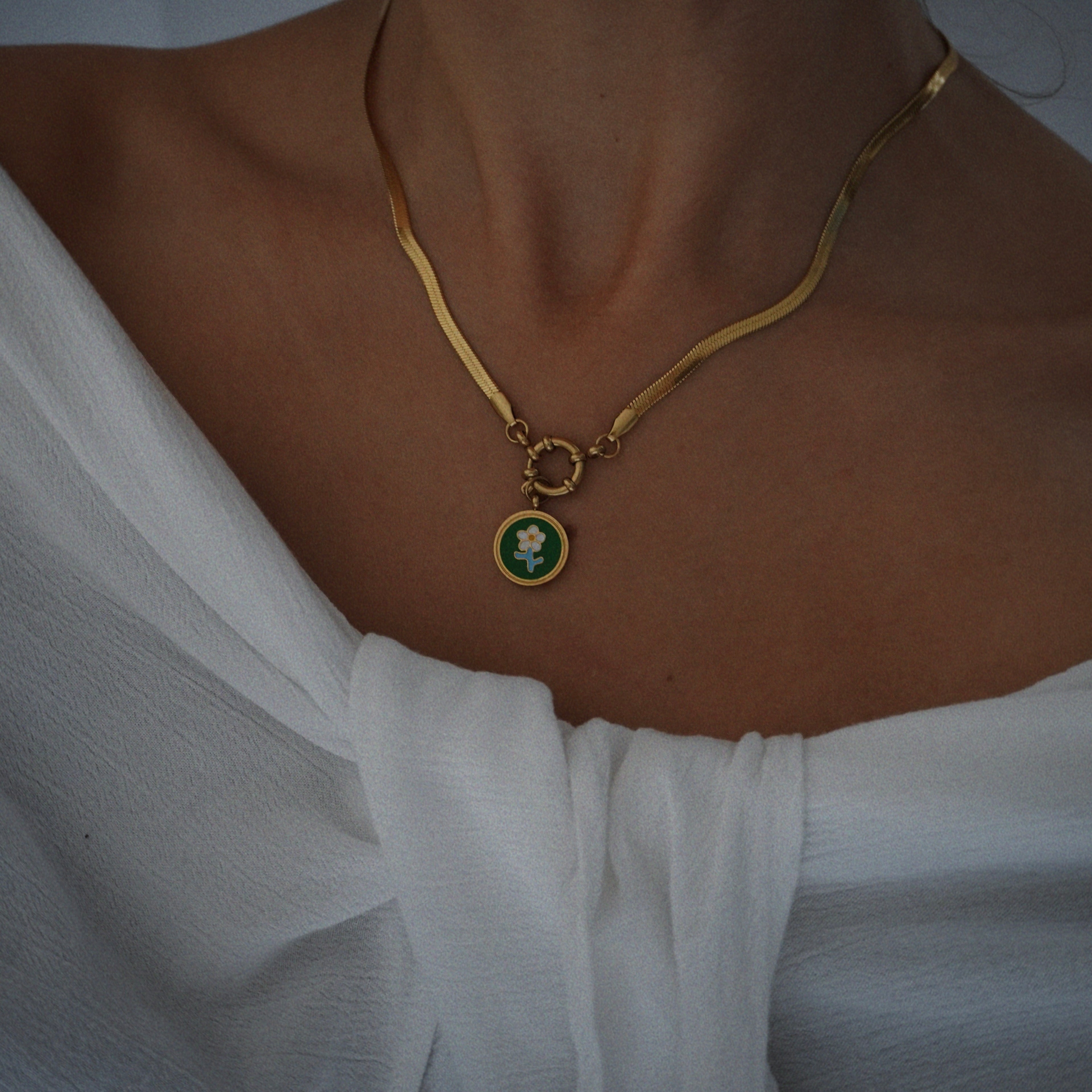 Daisy Charm