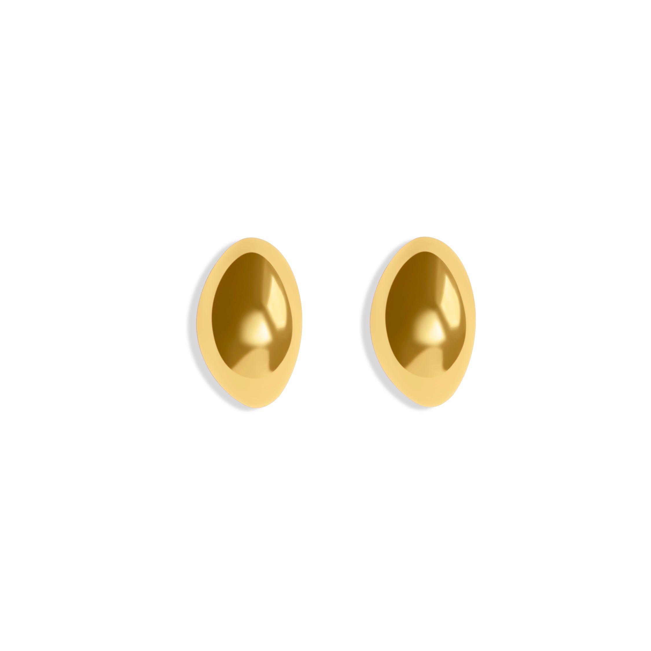 Statement-Ohrstecker in glänzend goldener Tropfenform aus Edelstahl und 18k Vergoldung.